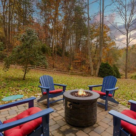 Gatlinburg Mountain Heaven Retreat Villa ภายนอก รูปภาพ